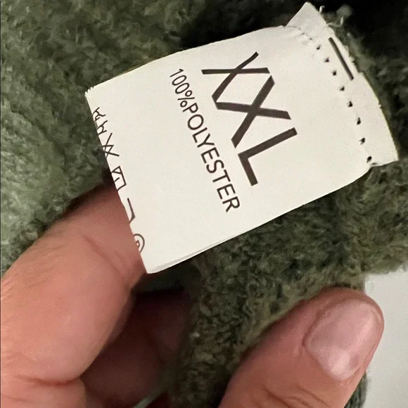 Olive Green Women's Sweater - Picture 4 of 4